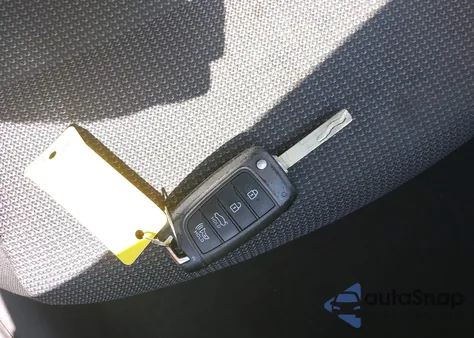 2019 Hyundai Accent Se z USA, uszkodzony, nr VIN 3KPC24A34KE043001